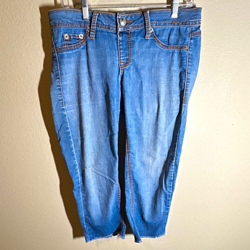 Fragile Women’s Skinny Jeans Size M Blue Light Wash Stretch Slim Fit Denim